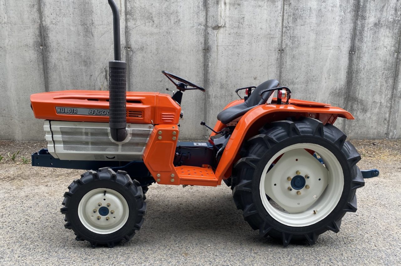 Kubota B1600DT